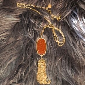 Kendra Scott necklace